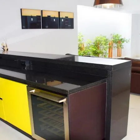 فيلة Exclusive In Bahia Del Duque أذيخي