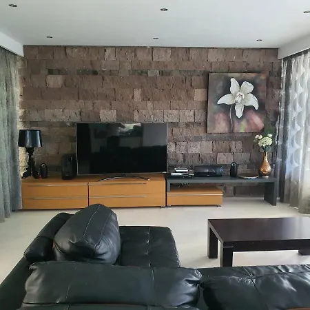 Villa Exclusive In Bahia Del Duque