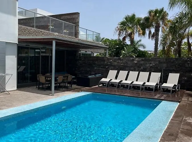 Exclusive In Bahia Del Duque Villa