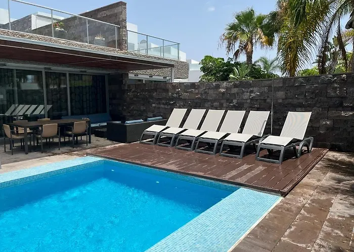 Exclusive In Bahia Del Duque Villa